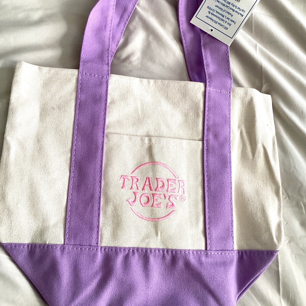 2025 trader tote pastel purple limited edition NWT